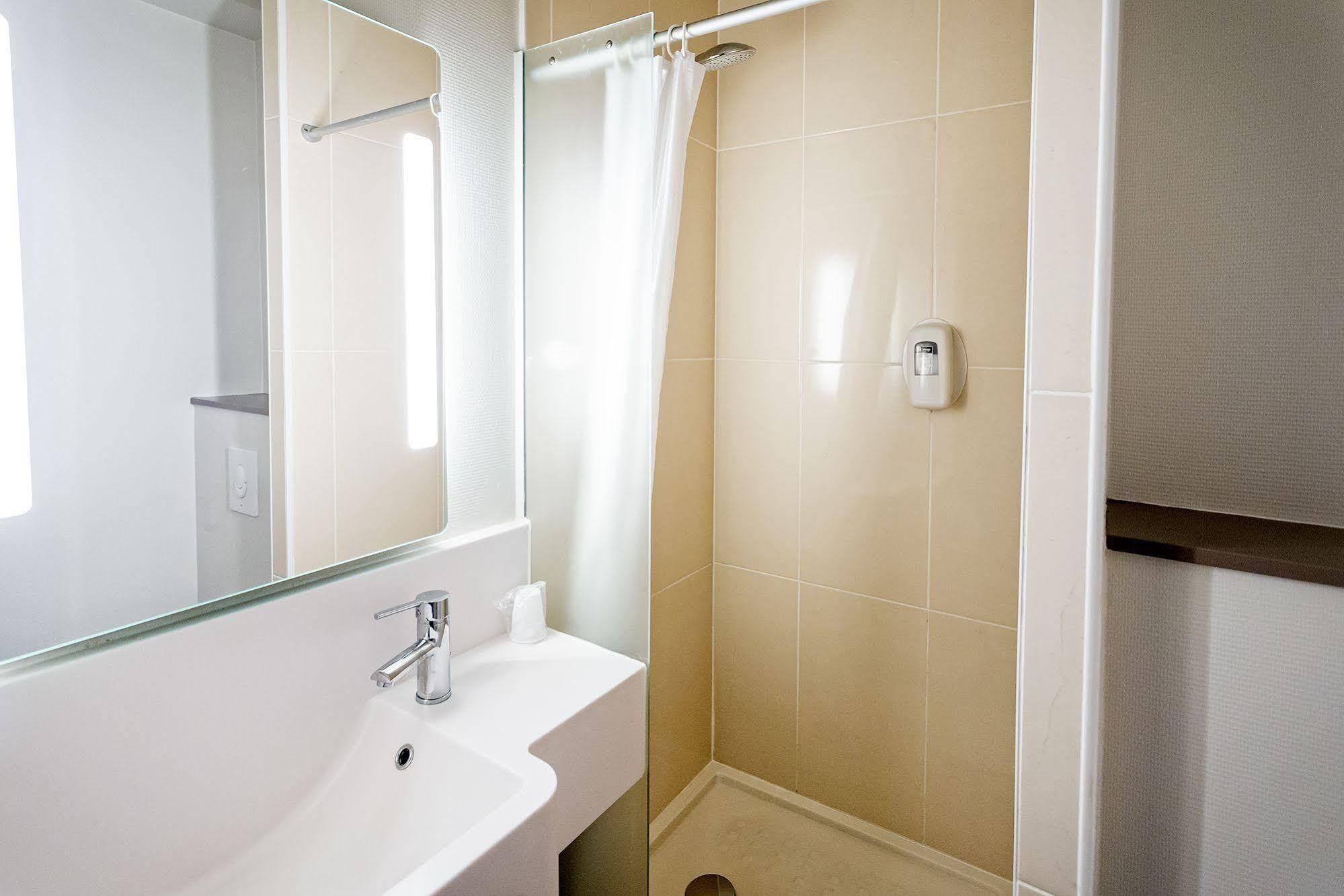 B&B Hotel Mulhouse Centre ภายนอก รูปภาพ